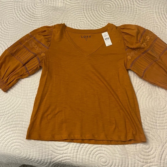 LOFT blouse - Picture 2 of 3